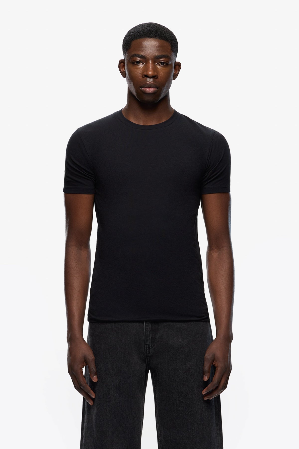 Slim T-Shirt - Black / XXS